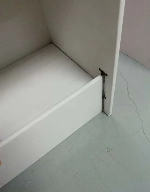 Stand de afișare cu clipuri Corro